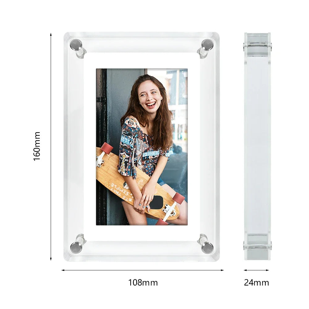 ClearFrame | Digitaler Fotorahmen aus Acryl | Tragbares IPS-Display mit integriertem Akku